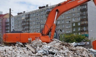 Вывоз строительного мусора с участка в Орске недорого от 1574 руб. | 2Землекопа-Рск