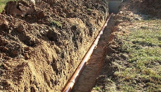 Копка траншей для водопровода в Орске: цена за метр от 945 руб.